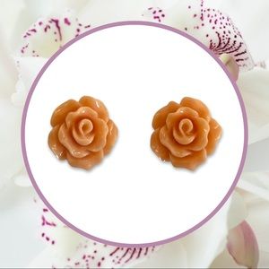 Beige Flower Stud Earrings